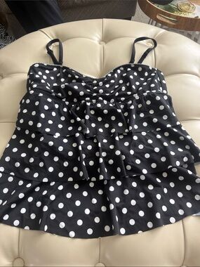 24th & Ocean Black and White Polka Dot Ruffled Swim Top